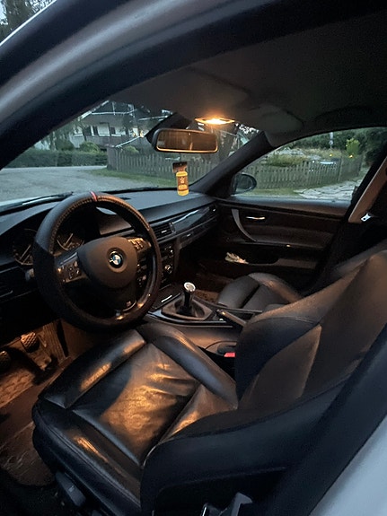 BMW 318d 7 of 9