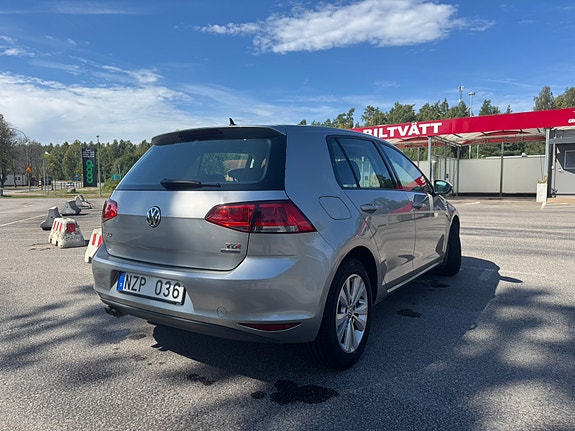 Volkswagen Golf VII 3 of 6