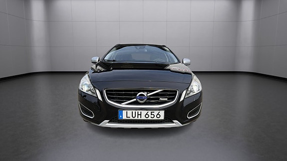Volvo V60 9 of 16