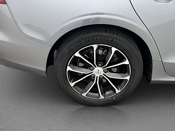 Volvo V60 30 of 30