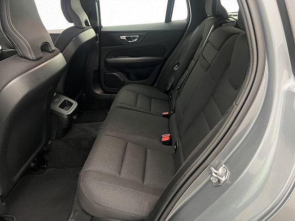 Volvo V60 19 of 30