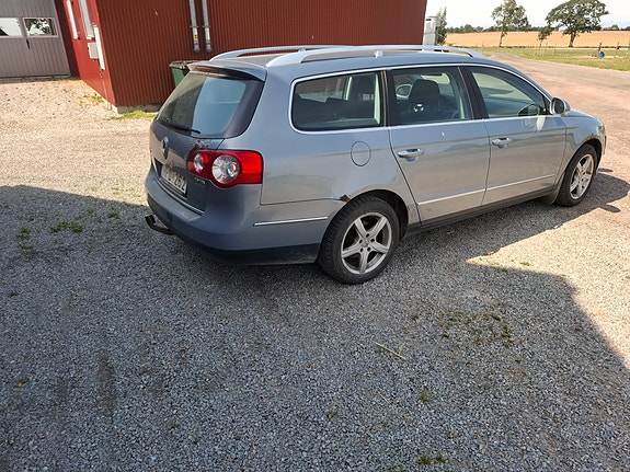 Volkswagen Passat 3 of 4