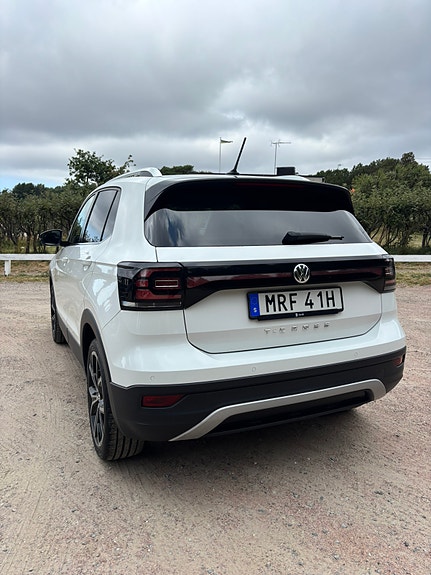 Volkswagen T-Cross 3 of 6