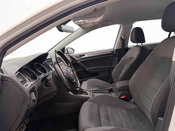 Volkswagen Golf Alltrack 9 of 24