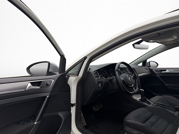 Volkswagen Golf Alltrack 8 of 24