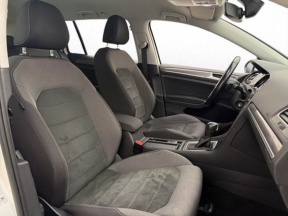 Volkswagen Golf Alltrack 11 of 24