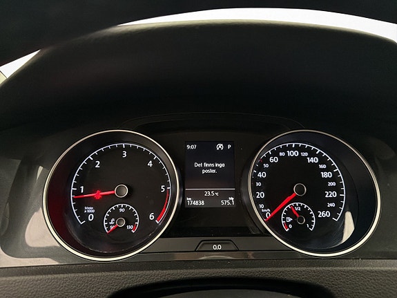 Volkswagen Golf Alltrack 15 of 24