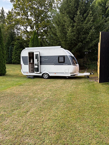 Hobby 400 SFE DE LUXE 12 of 19