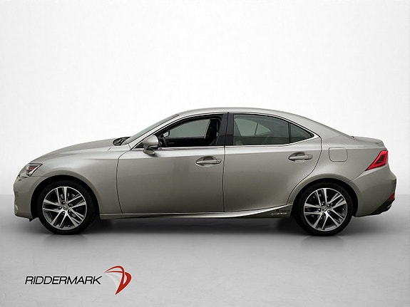 Lexus IS300h 4 of 28