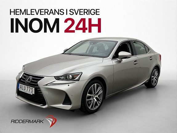 Lexus IS300h 3 of 28
