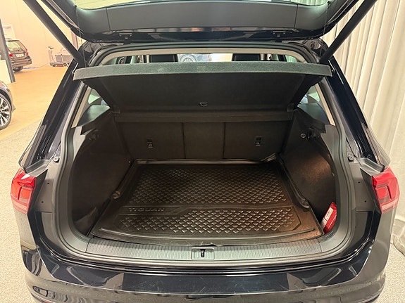 Volkswagen Tiguan 5 of 13
