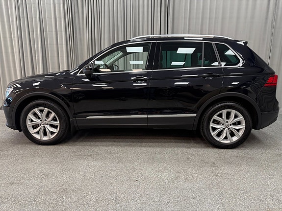 Volkswagen Tiguan 2 of 13