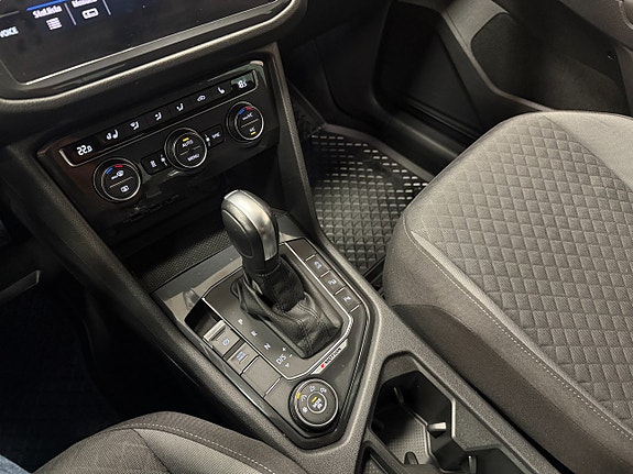 Volkswagen Tiguan 12 of 13