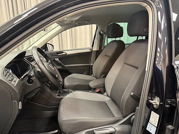 Volkswagen Tiguan 7 of 13