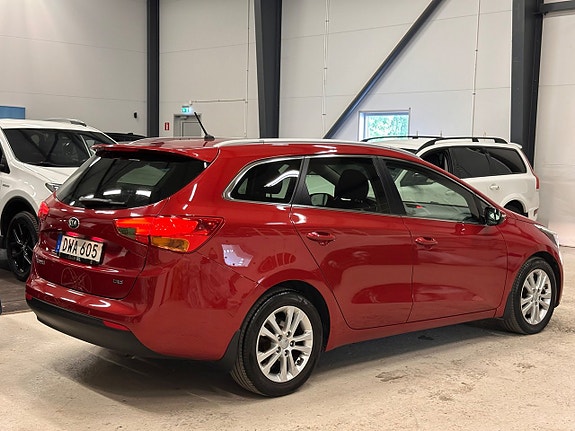 Kia Ceed 2 of 23