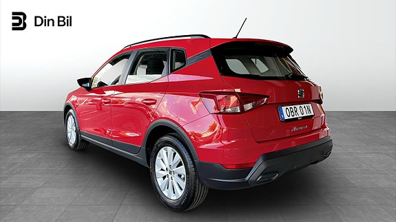 Seat Arona 3 of 12