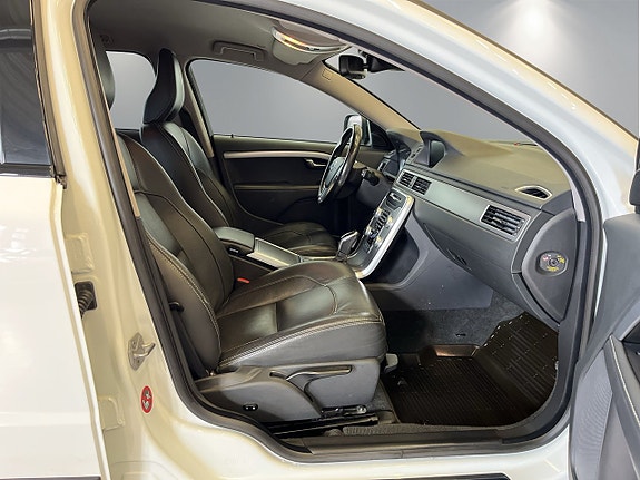 Volvo XC70 9 of 30