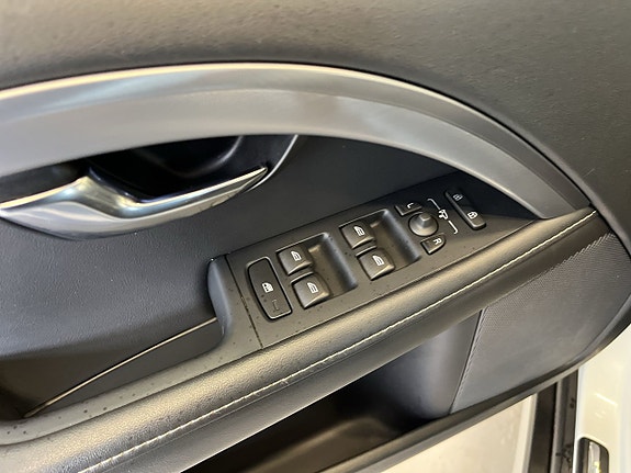 Volvo XC70 25 of 30