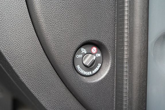 Renault Master 25 of 26
