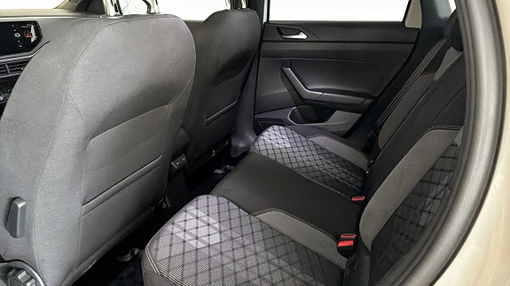 Volkswagen Taigo 11 of 13
