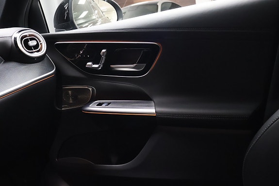 Mercedes-Benz GLC300 de 29 of 29