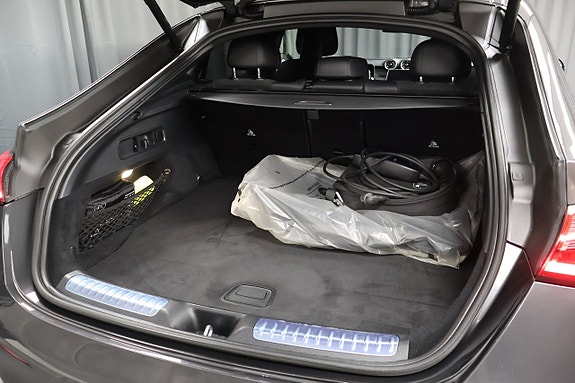 Mercedes-Benz GLC300 de 13 of 29