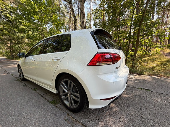 Volkswagen Golf VII 4 of 15