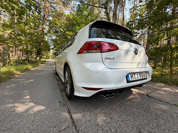 Volkswagen Golf VII 6 of 15
