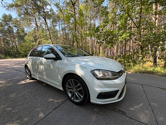 Volkswagen Golf VII 9 of 15