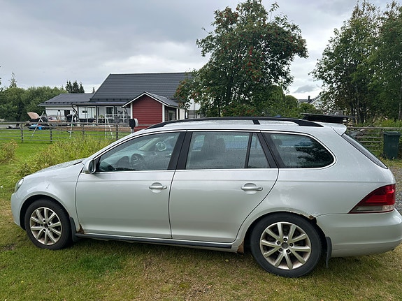 Volkswagen Golf VI 2 of 7