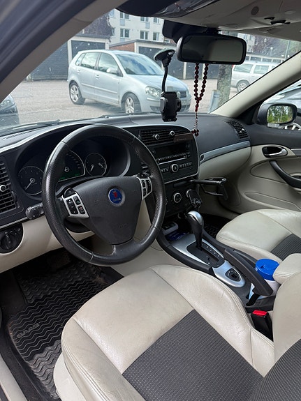 Saab 9-3 4 of 5