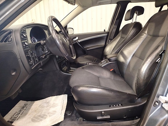 Saab 9-5 13 of 27