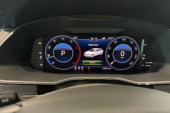 Skoda Superb 15 of 16