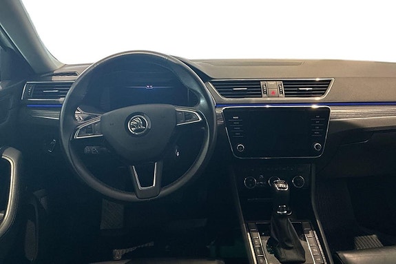 Skoda Superb 8 of 16