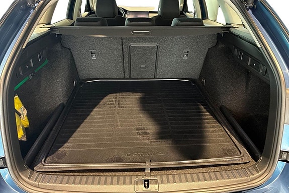 Skoda Octavia 10 of 16