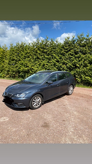 Seat Leon 2 of 6