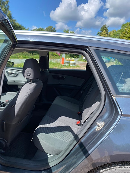 Seat Leon 4 of 6