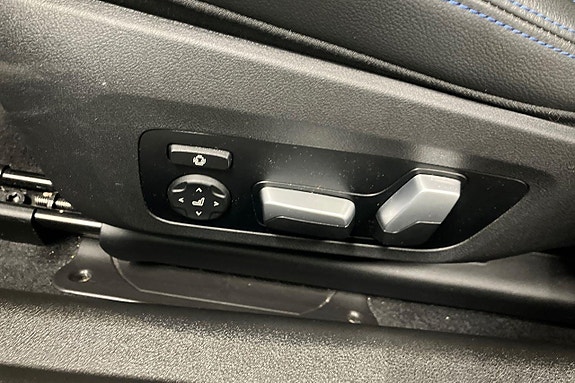 BMW M240i 25 of 30