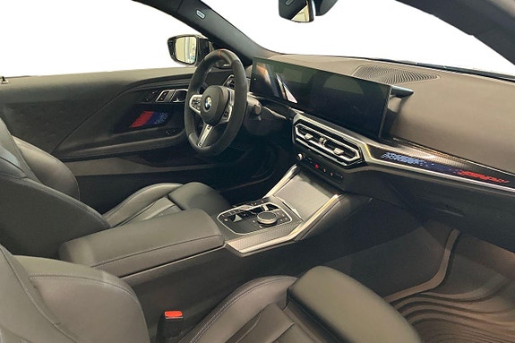 BMW M240i 9 of 30