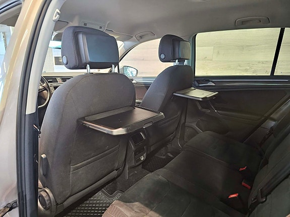 Volkswagen Tiguan 8 of 18