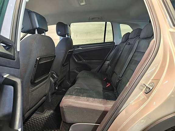 Volkswagen Tiguan 9 of 18