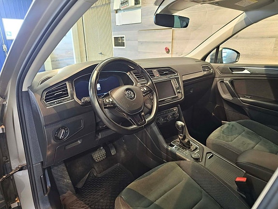 Volkswagen Tiguan 4 of 18