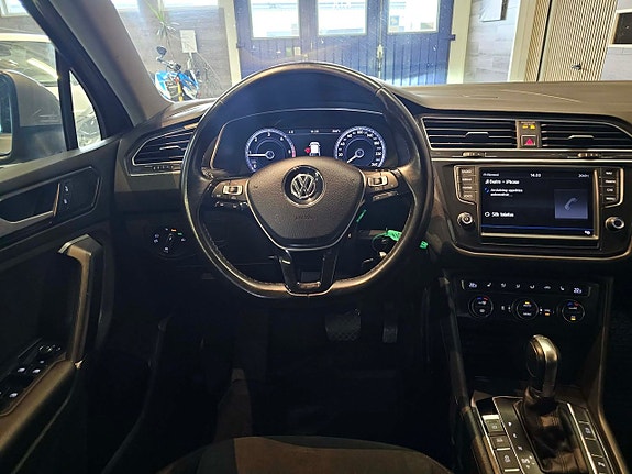 Volkswagen Tiguan 10 of 18