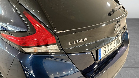Nissan Leaf 10 of 12