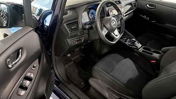 Nissan Leaf 11 of 12