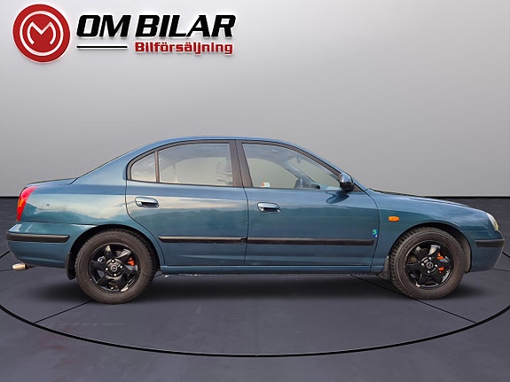 Hyundai Elantra 5 of 15