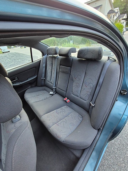 Hyundai Elantra 9 of 15