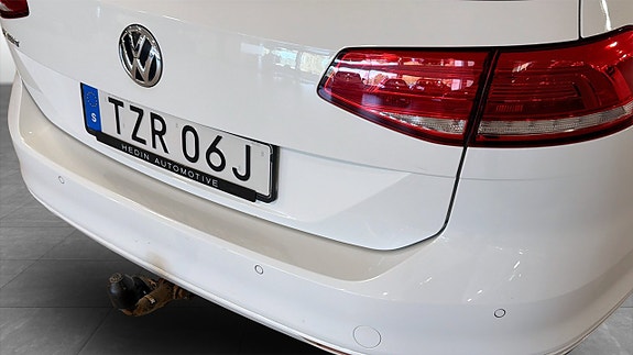 Volkswagen Passat 10 of 11