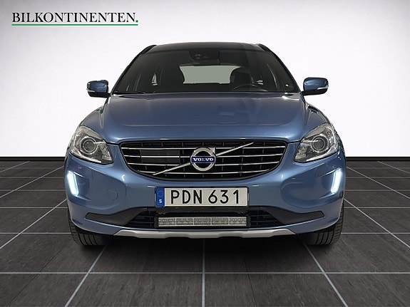 Volvo XC60 9 of 17