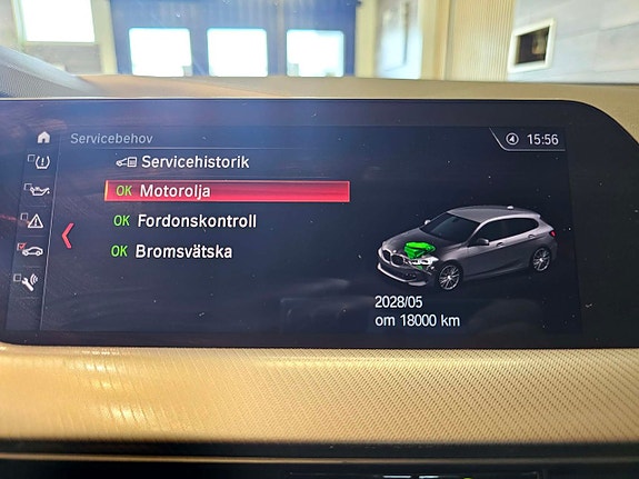 BMW 118i 14 of 18